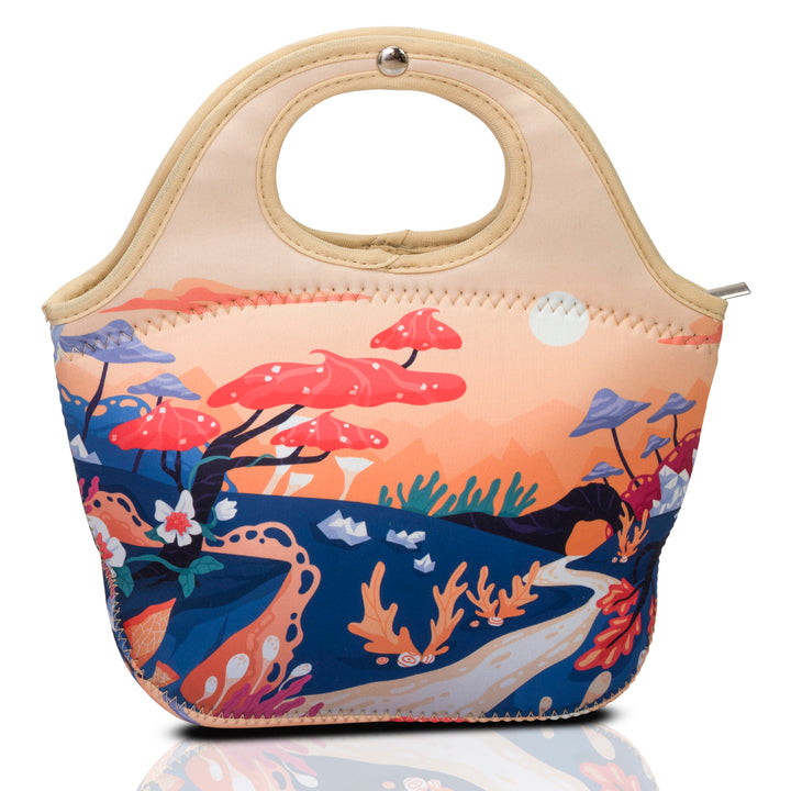 Lunch Tote with a Front Pocket