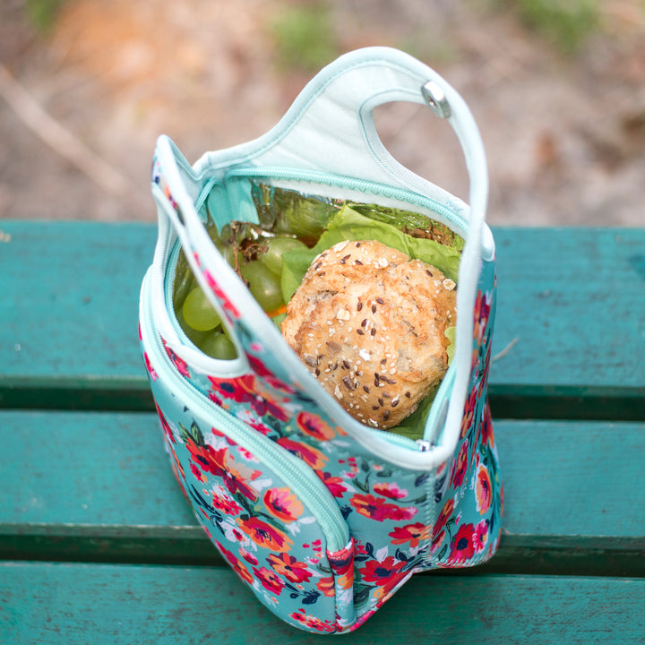 Lunch Tote with a Front Pocket