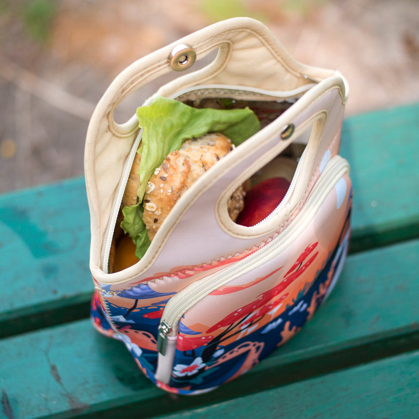 Lunch Tote with a Front Pocket